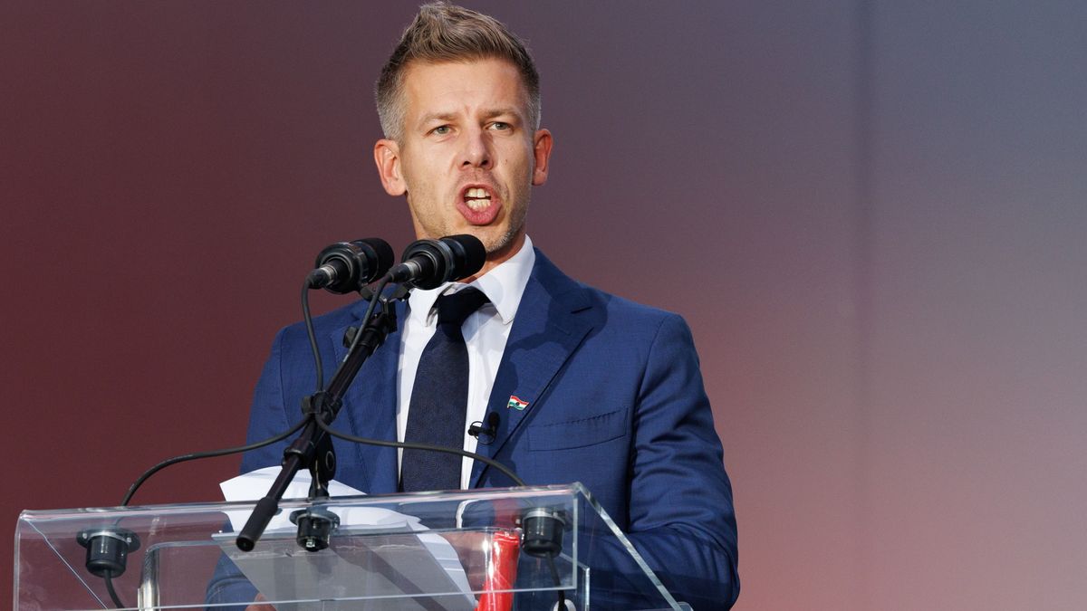 Magyar Péter választási csalásról beszél