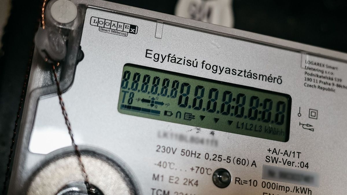 Ennyit spórolnak a magyar családok a rezsicsökkentéssel és a védett üzemanyagárral