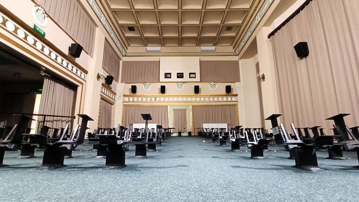 Megújul a Belvárosi Mozi egyik ikonikus terme: 95 széket cserélnek le, kényelmesebb lesz a mozizás