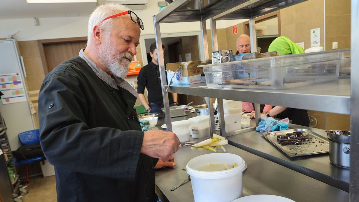 Meglepő dolgot művelnek a spárgával Mórahalmon, sokan még nem is hallottak róla