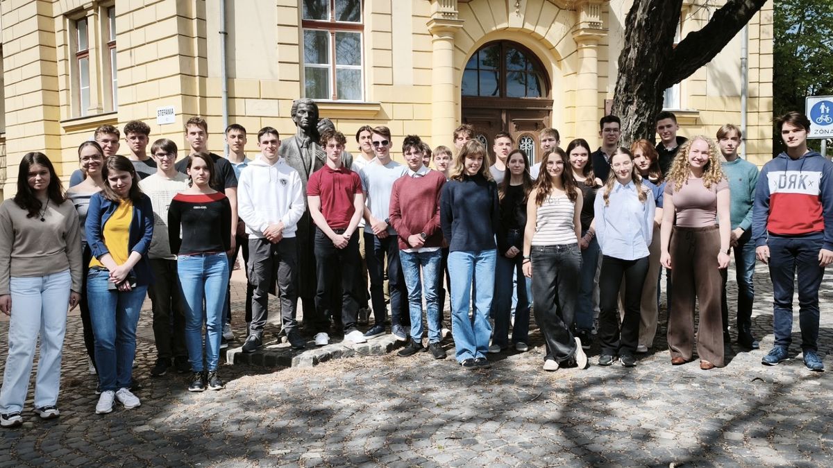 A Radnóti diákjai az idei OKTV versenyeken is elképesztő eredményeket értek el