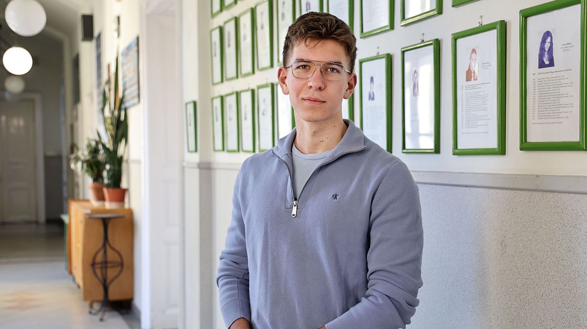 Fizikából első, kémiából dobogós: elképesztő, mit művel ez a szegedi diák