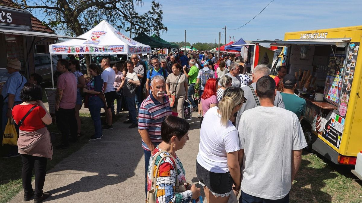 Olyan furcsaságokba botlottunk a ruzsai vásárban, hogy csak pislogtunk