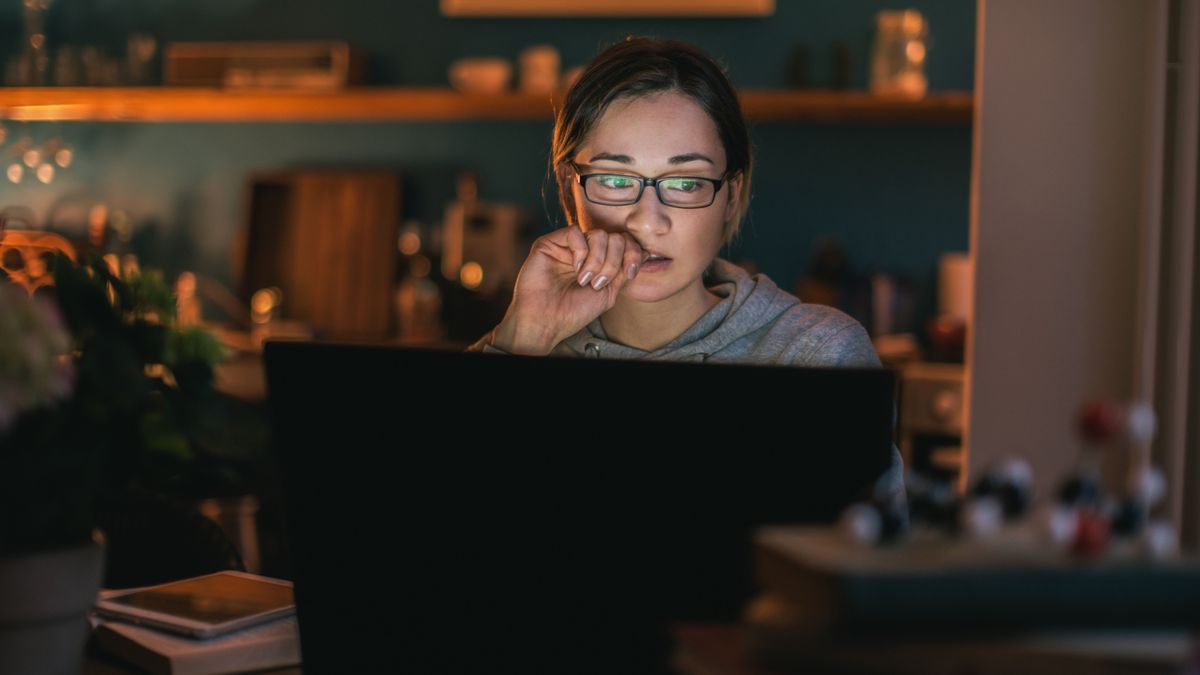 Drasztikus változást jelentett be a techóriás: a szegedi számítógépeket is eléri a hirtelen módosítás