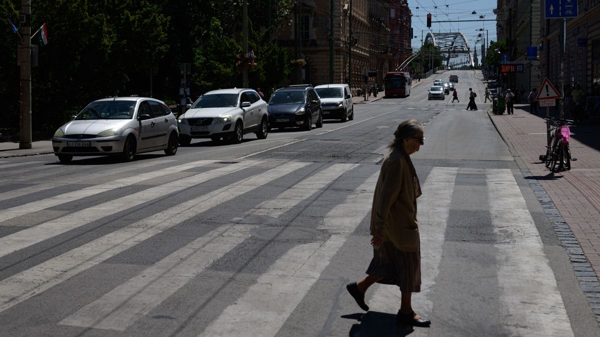 Hatalmas felfordulás jön Szeged belvárosában, hónapokra lezárják a Széchenyi tér egy részét