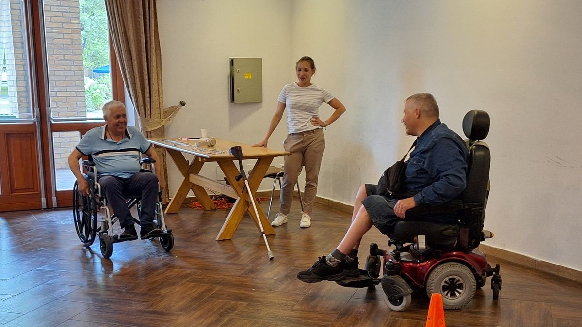 Különleges feladatokon keresztül mutatták meg az akadályment