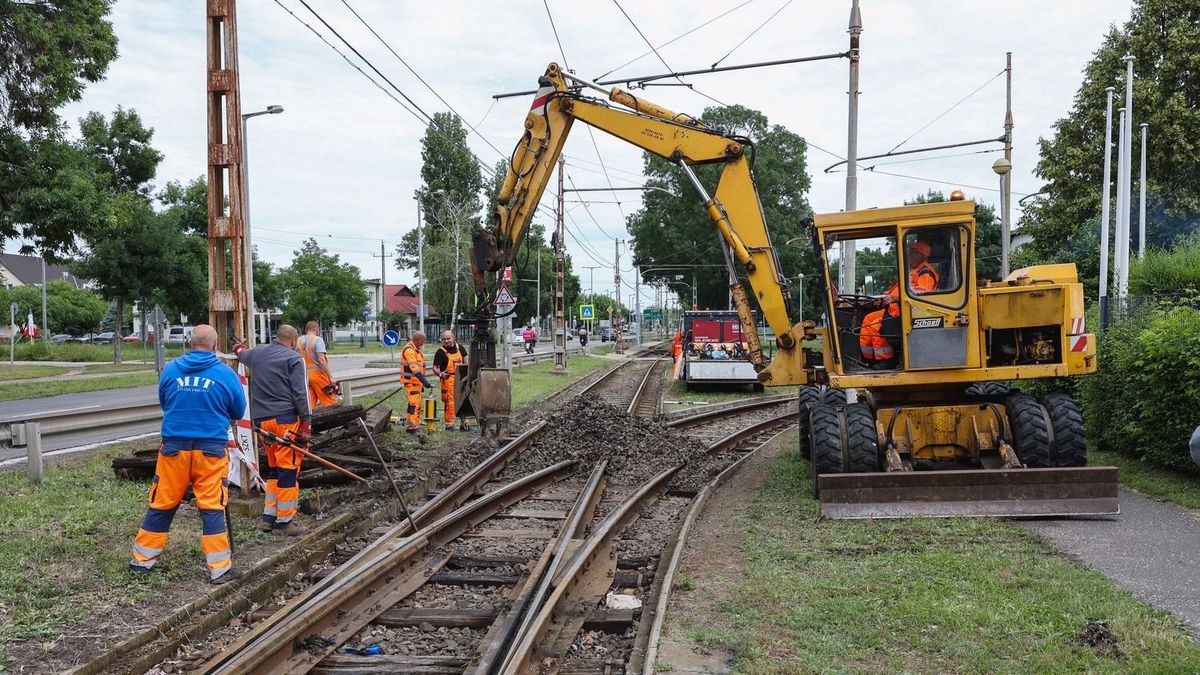 Még ma is pótlóbuszokra kell készülni ezen a szakaszon