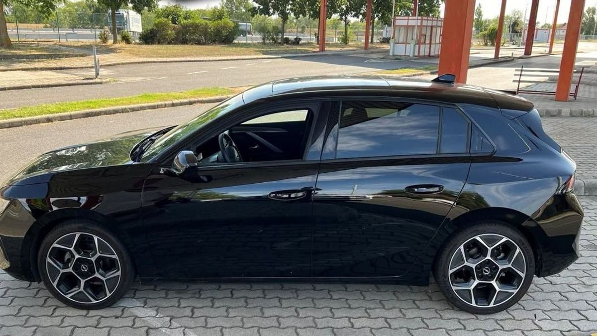 Nyolcmilliós autó akadt fenn a rendőri ellenőrzésen