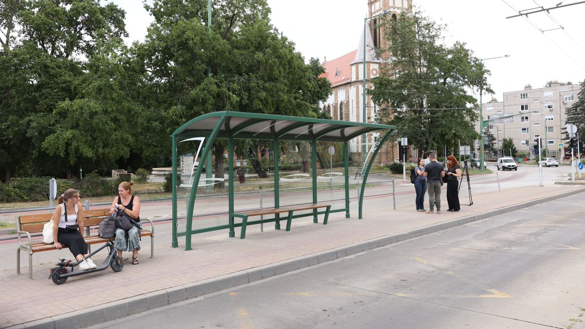 Nagy átalakulás jön Szegeden: három új buszmegálló épül, tizenkettőt teljesen átépítenek