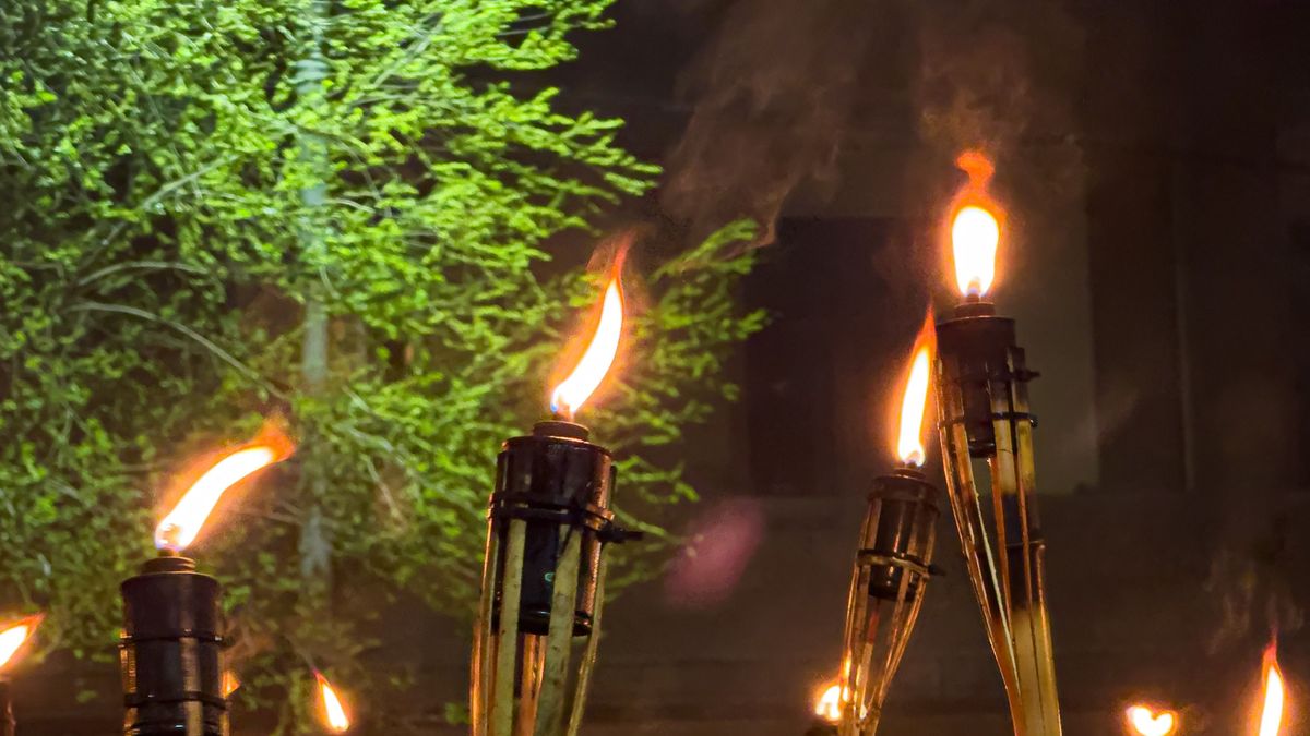 Fáklyák lepik el Mórahalom utcáit – különleges estére készül a Homokhátság