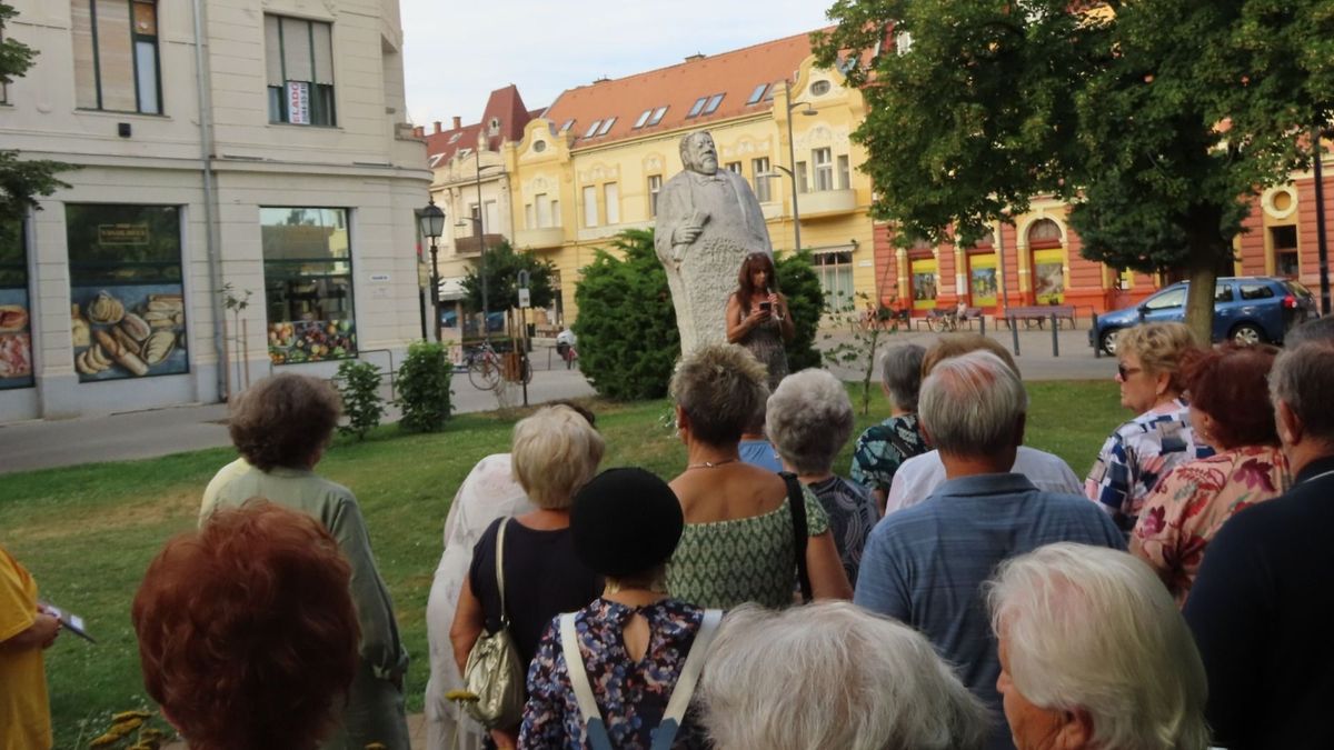 Több mint 14 ezren kérik, hogy a Rapcsák-szobor maradjon a helyén + videó