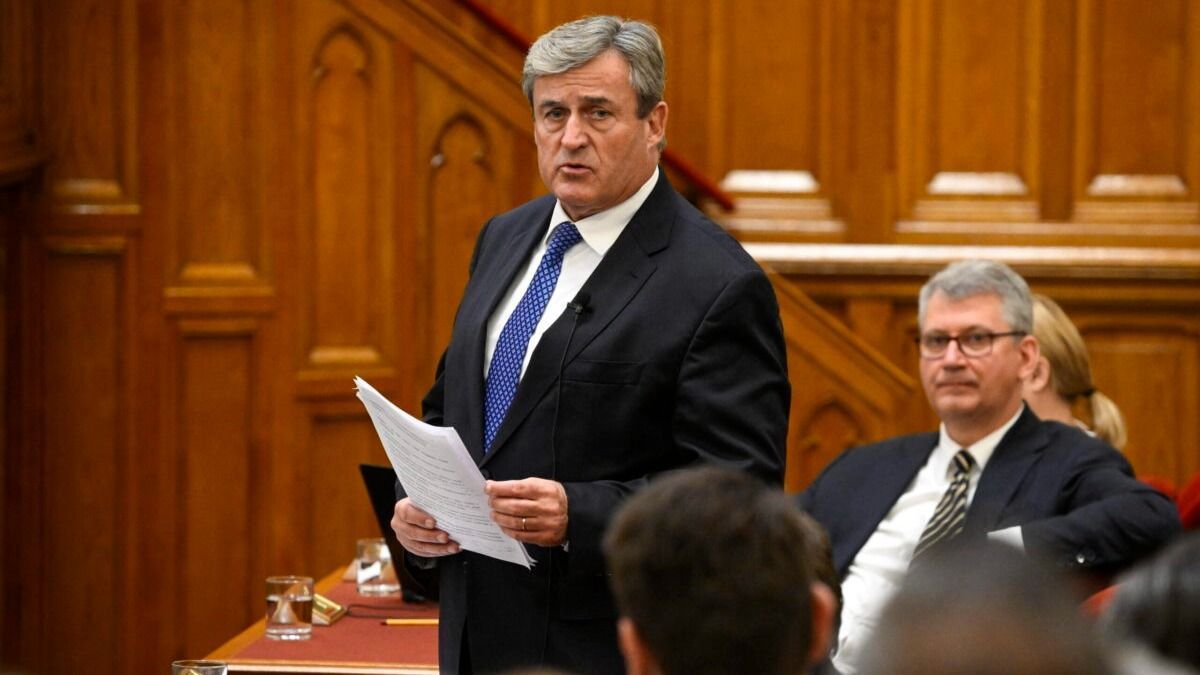 Augusztus 8. sorsa még változhat, felmerült a szombati munkanap elhalasztása