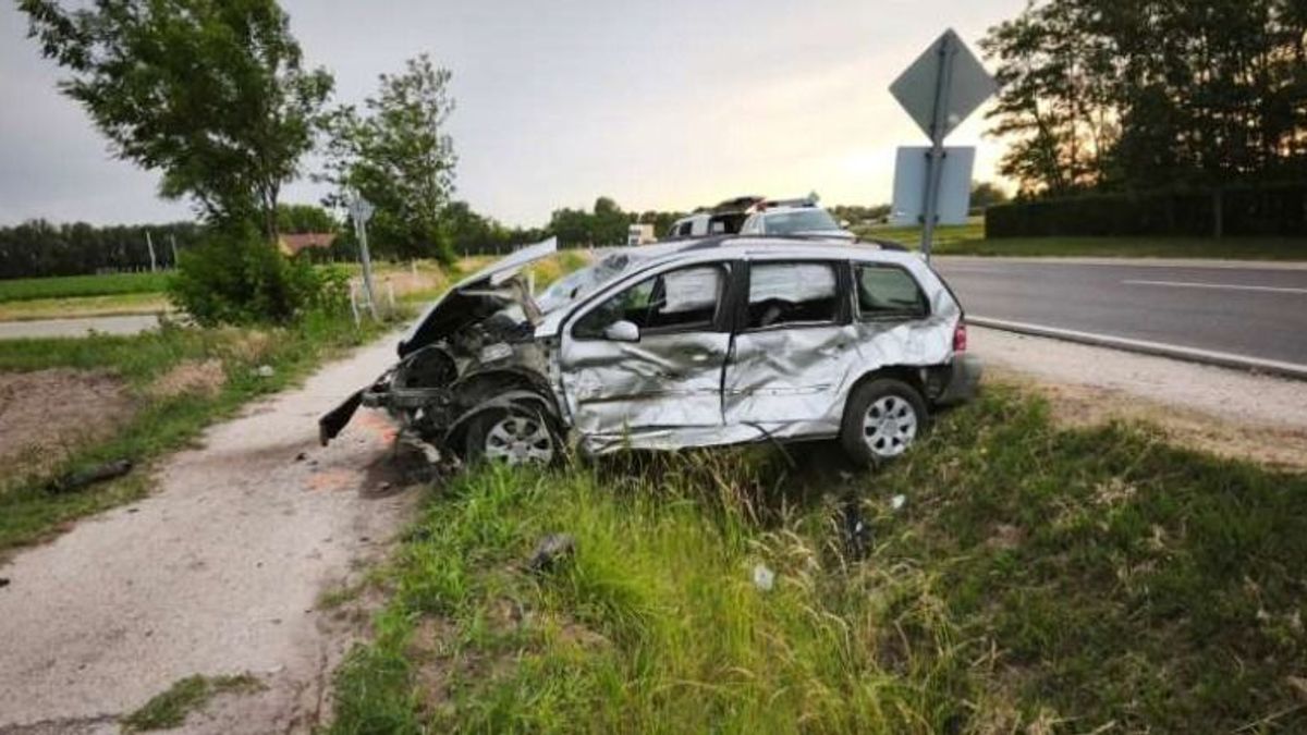 Súlyosan megsérült az a sofőr, aki részegen balesetezett az 55-ös főúton + fotók