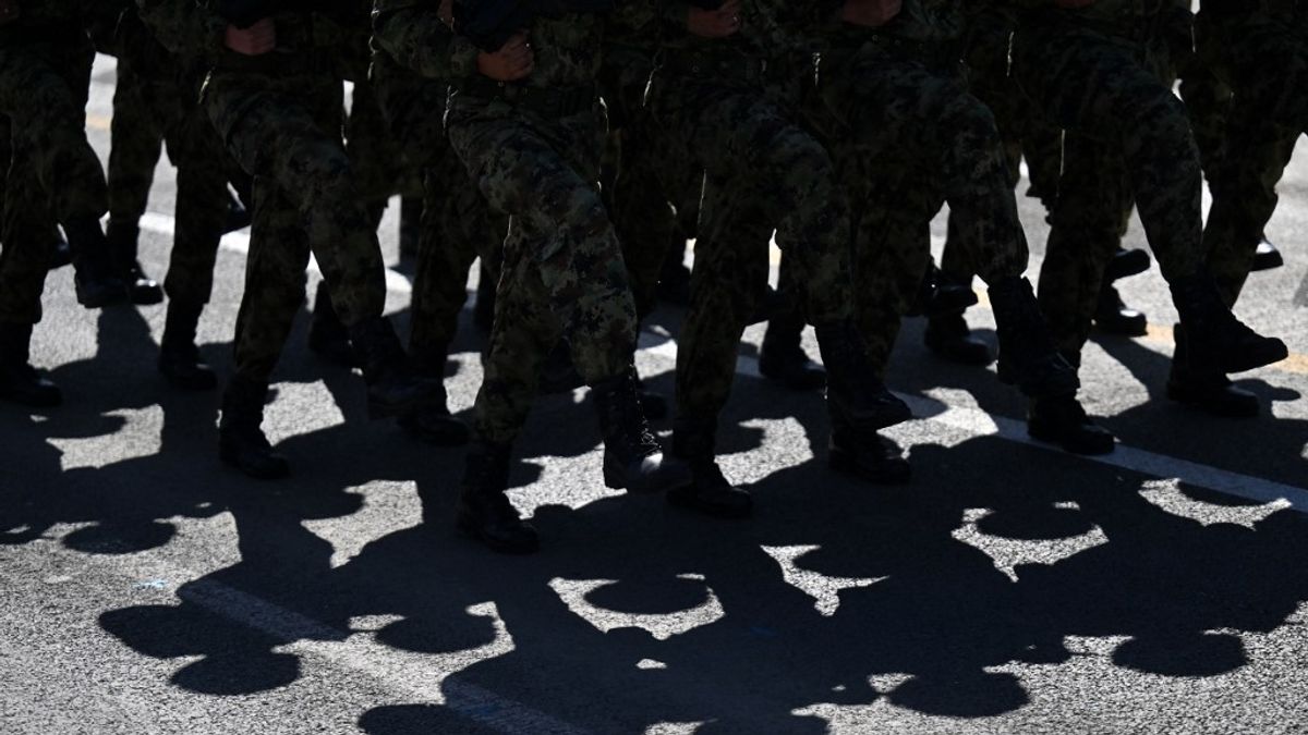Visszatér a kötelező katonai szolgálat, a szomszédban már készen áll minden