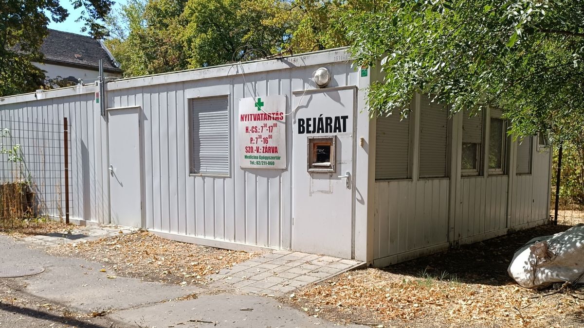 Öt éve áll üresen a rejtélyes konténer, most kiderült, mi lesz vele – galériával