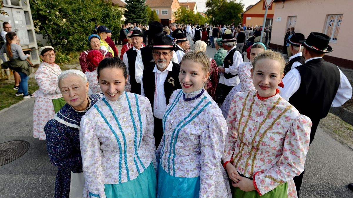 Három napig tart a tápéi búcsú, az autósoknak útlezárásra is kell készülniük