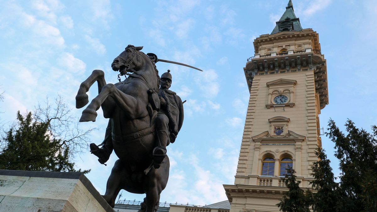 Haszonállatok járnak a sírok között, most véget vetnének ennek Vásárhelyen