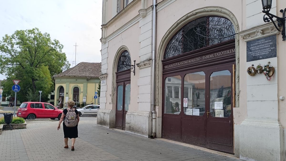 A városházán is aggódnak: mi lesz az új ifjúsági klubbal?